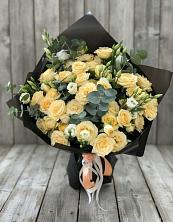 Букет цветов из:  Розы и Лизиантусы в Марьино