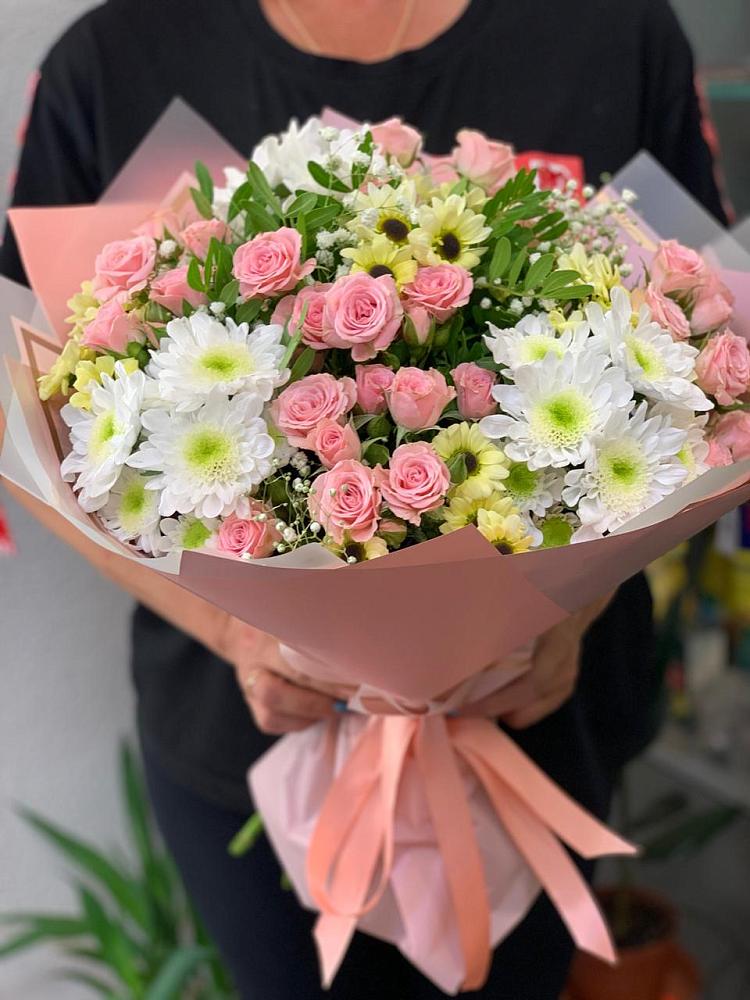 Букет цветов из: Розы и Хризантемы в Марьино