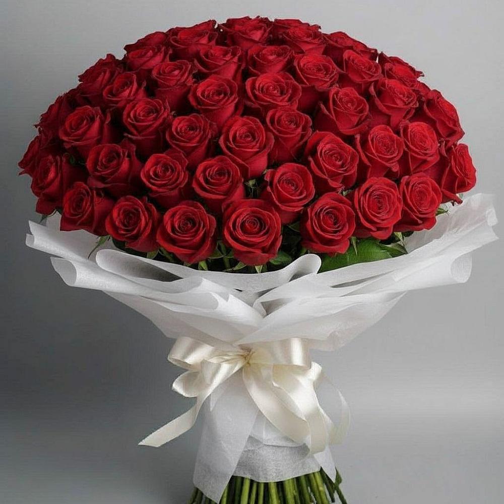 Букет 101 Красная роза Блэк Мэджик в Марьино