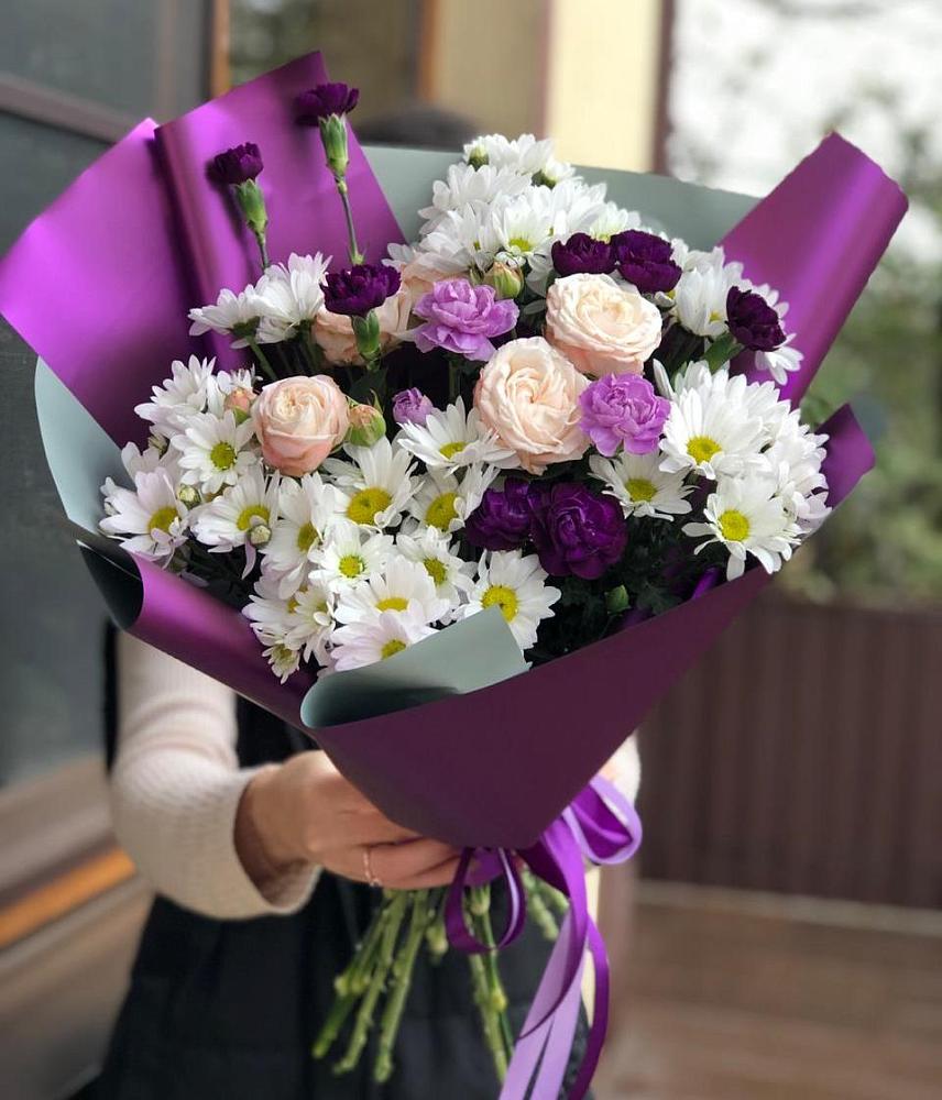 Букет цветов из: Хризантемы, Гвоздики и Розы в Марьино