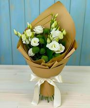 Букет цветов из:  Хризантемы и Лизиантусы в Марьино