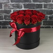 Цветочная композиция из Розы в шляпной коробке в Марьино