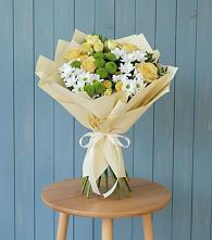 Букет цветов из:  Хризантемы и Розы в Марьино