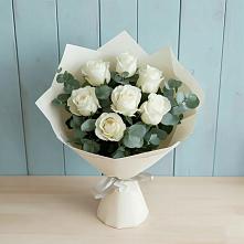 Букет Белые розы в Эвкалипте в Марьино