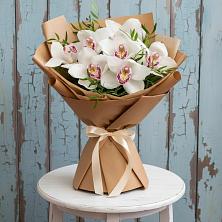 Букет цветов из:  Орхидеи и Розы в Марьино